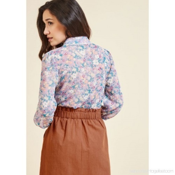 Sold‎ Out NWT Modcloth Floral Top - Picture 3 of 7